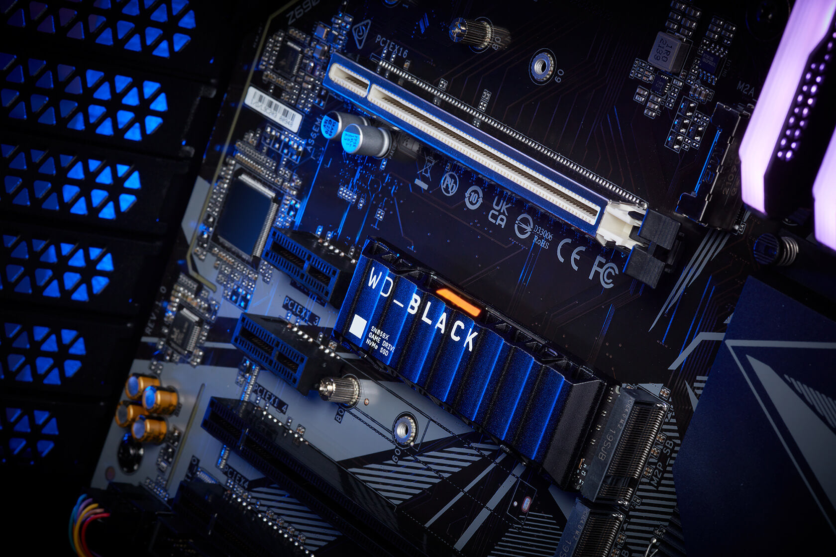 WD_BLACK SN850X 1TB NVMe SSD with Heatsink — heatsink model installed in a desktop motherboard